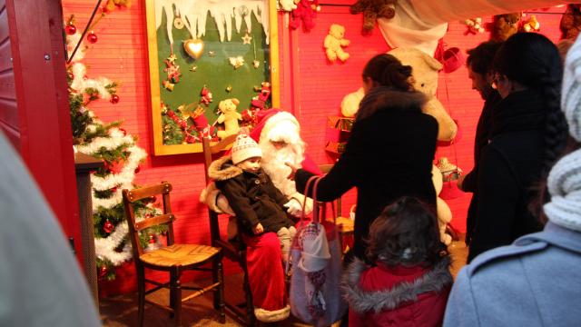 Une monde fou au marché de Noël de Nantes