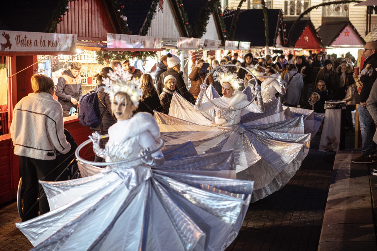 animation féerique marché de Noël Nantes animation féerique marché de Noël Nantes